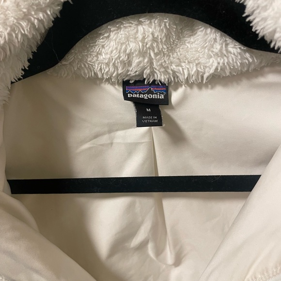 Patagonia Fuzzy Vest - Picture 3 of 4